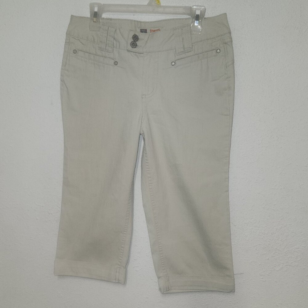 Faded Glory Ladie's cropped pants, size 10/ 32" waist